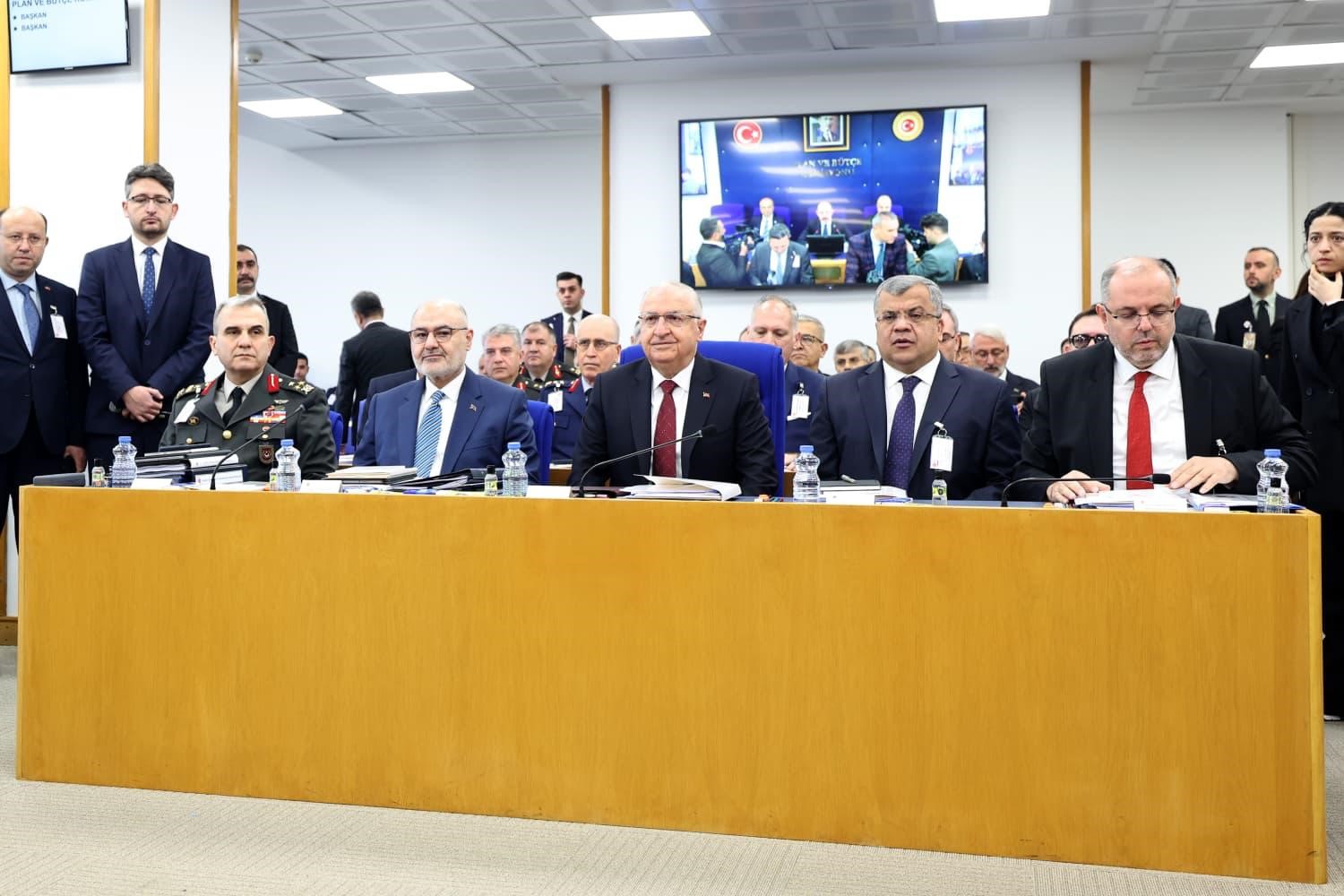 bakan guler terorle mucadelemiz ulkemizin guvenligi bolgemizin huzur ve istikrari icin tavizsiz bir sekilde eYfNnkQC