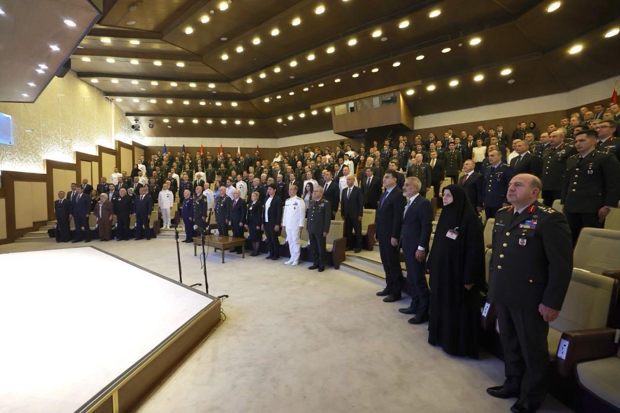 Bakan Güler: "Terörsüz Türkiye hedefi yalnızca bir güvenlik politikası olarak değerlendirilmemeli" 6 bakan guler terorsuz turkiye hedefi yalnizca bir guvenlik politikasi olarak degerlendirilmemeli 2 H8n2kKak