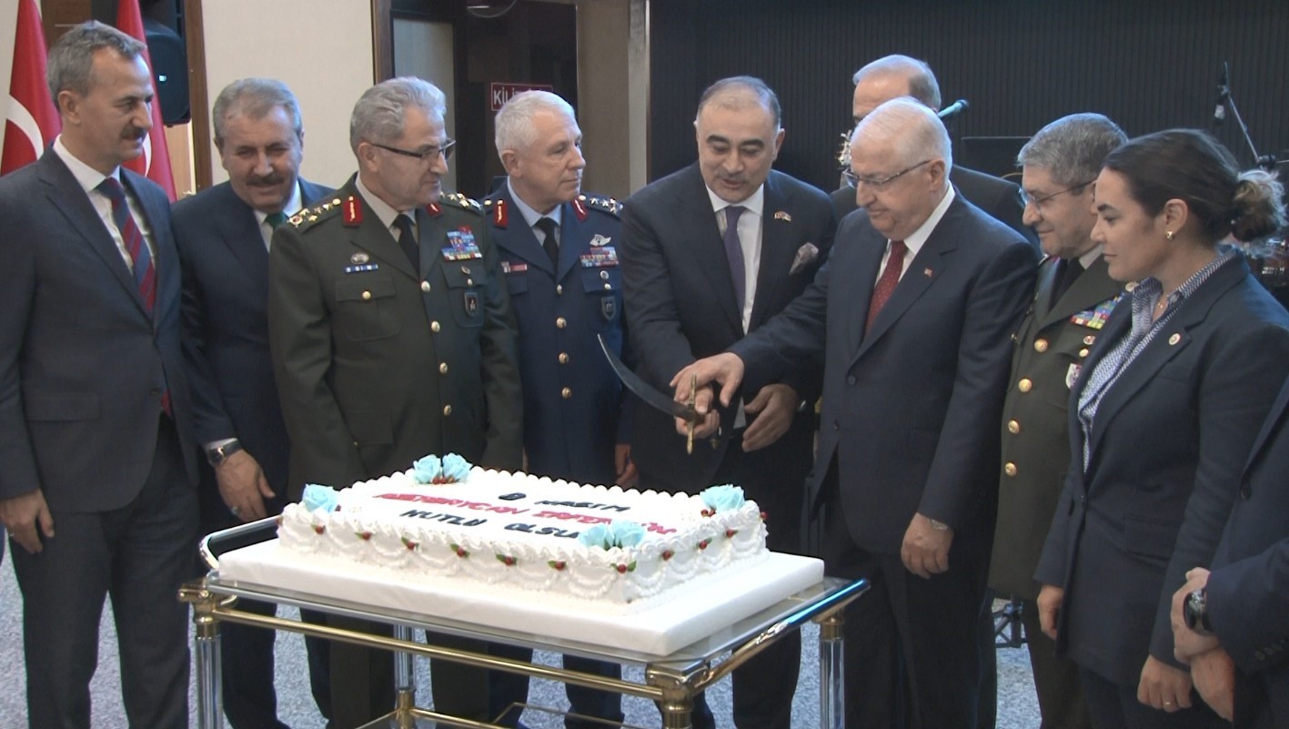 Bakan Güler: "Türk ve Azerbaycan Silahlı Kuvvetleri artık yalnızca dost değil, kader birliği yapmış iki ordudur" 9 bakan guler turk ve azerbaycan silahli kuvvetleri artik yalnizca dost degil kader birligi yapmis gAW6Ostu