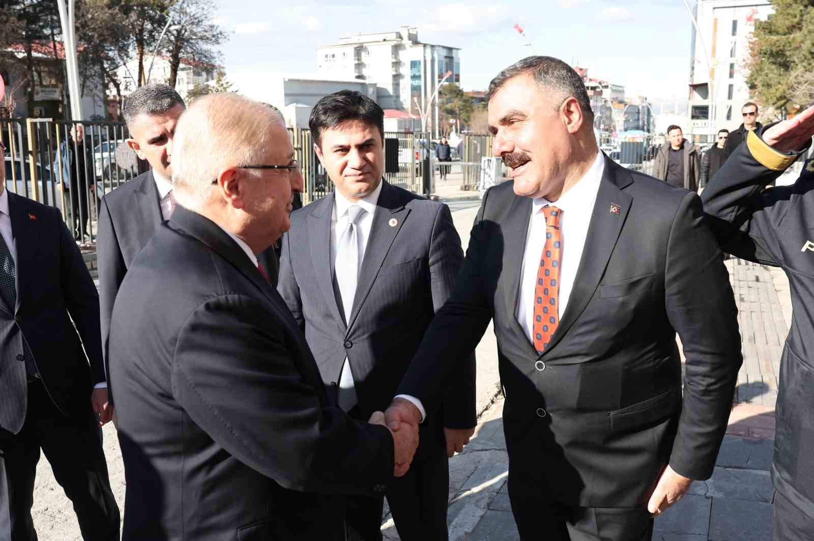 bakan guler turkiye catismanin degil barisin ve sagduyunun tarafinda yer almaktadir 1 DatVCzam