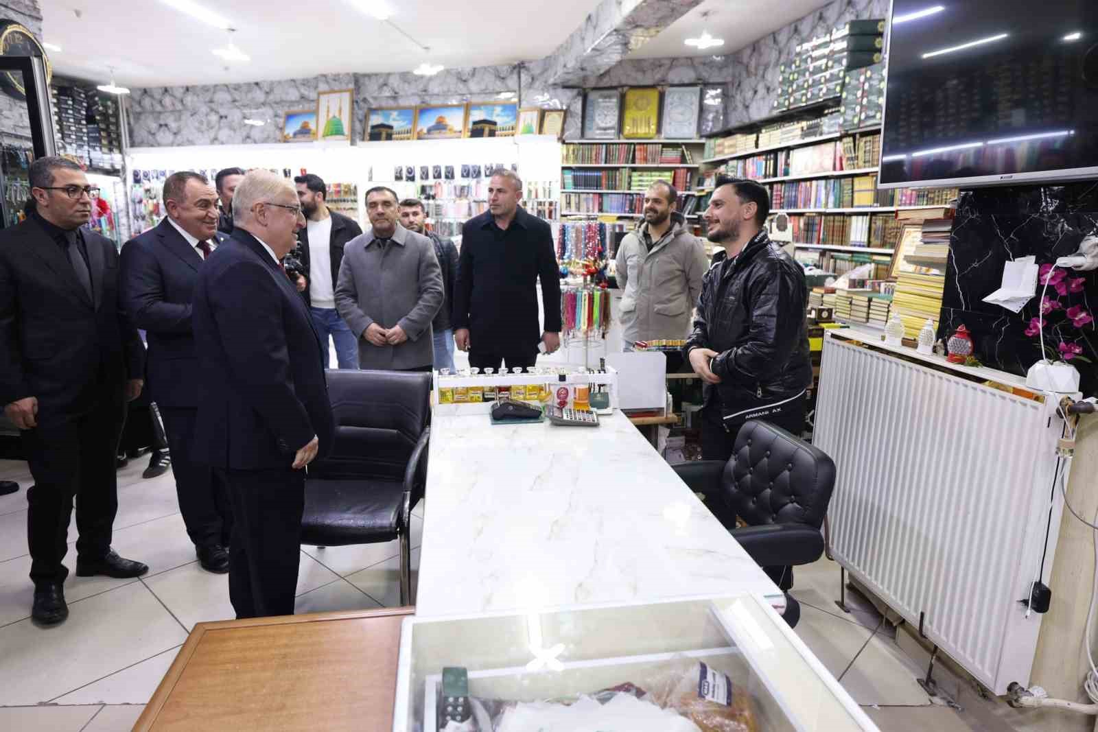 bakan guler turkiye catismanin degil barisin ve sagduyunun tarafinda yer almaktadir 10 nRKJYYLS