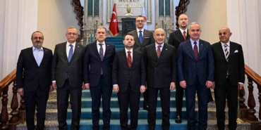 bakan-gurlek-10-yili-doldurmayan-bir-hakim-ticaret-mahkemesi-baskani-olmayacak-ND7OetQh.jpg