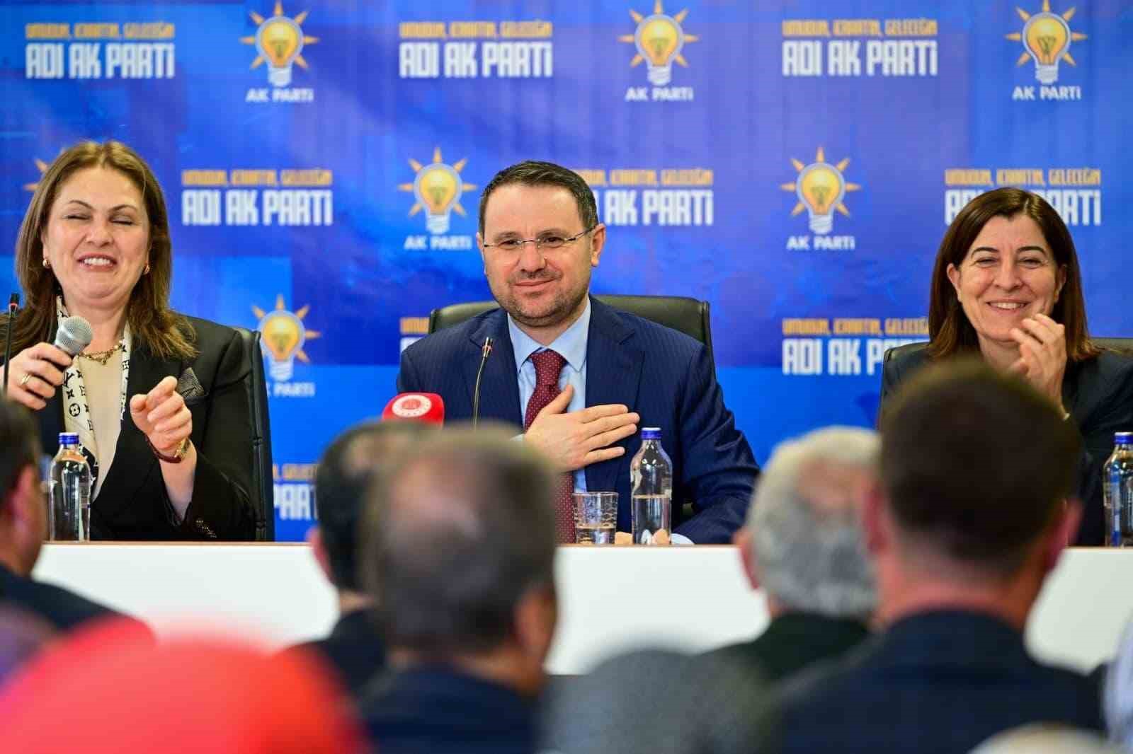 Bakan Gürlek: "AK Parti dava partisidir, gönül partisidir" 5 bakan gurlek ak parti dava partisidir gonul partisidir 1 C1PZSHpW