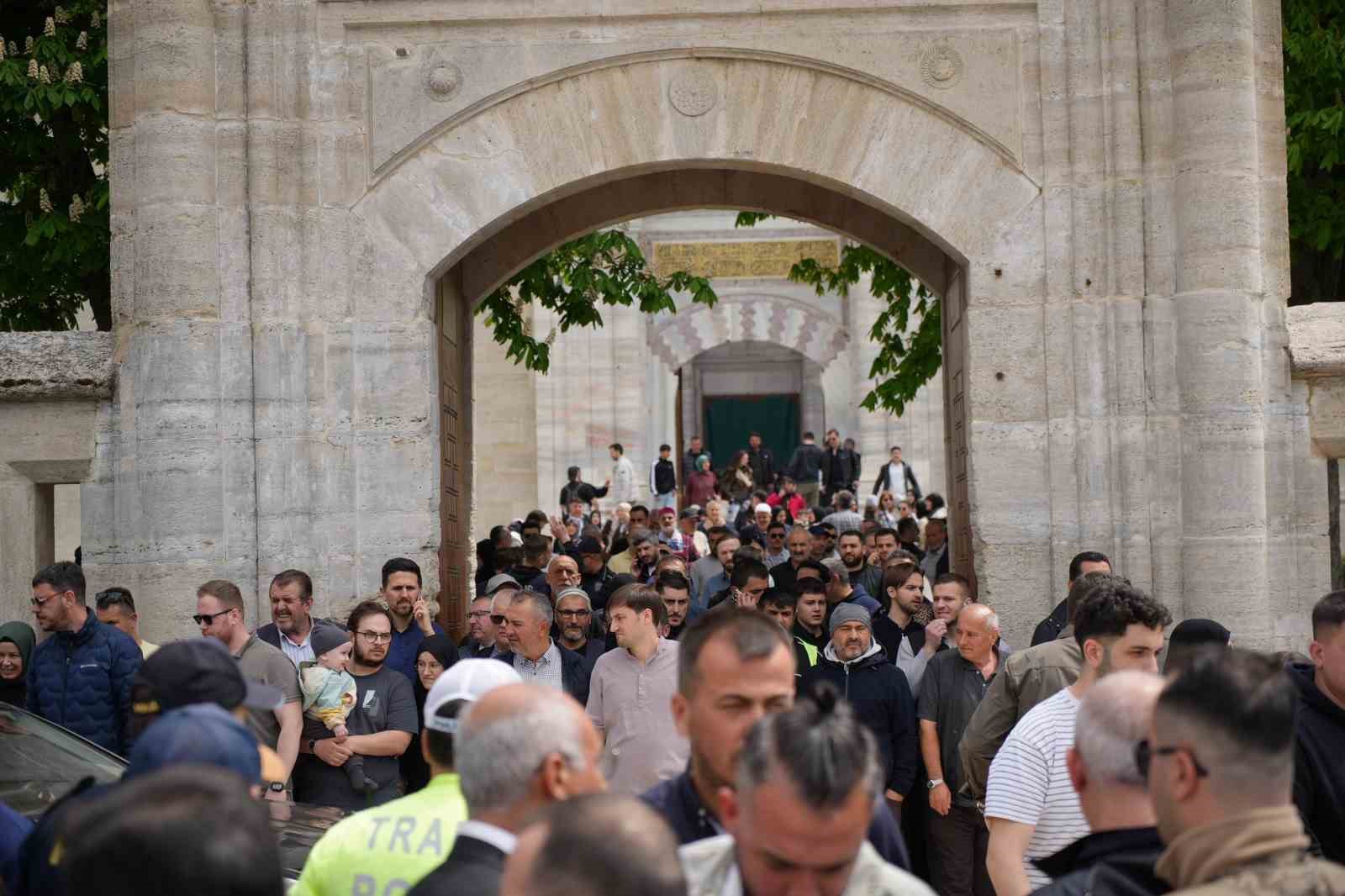 Bakan Gürlek Edirne’de temaslarını sürdürüyor 5 bakan gurlek edirnede temaslarini surduruyor 1 6q5T4tsI