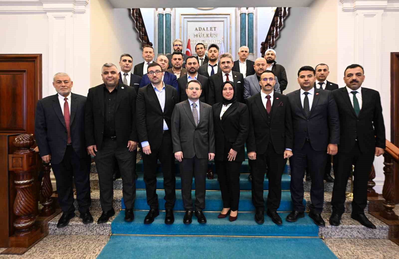 bakan gurlek guclu toplum guclu turkiyenin temelidir 1 4ZmsA5JZ