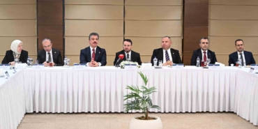 bakan-gurlek-izmir-ankara-ve-istanbulda-bir-irtibat-burosu-kuracagiz-s6Nvvplf.jpg