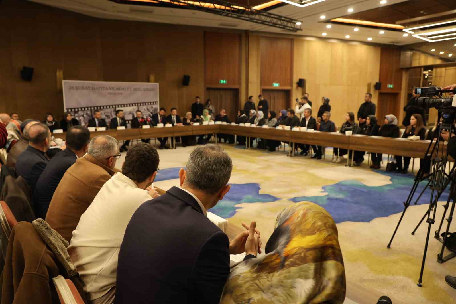 bakan gurlek nevsehirde 28 subat magdurlariyla bulustu 2 vVihdhtw