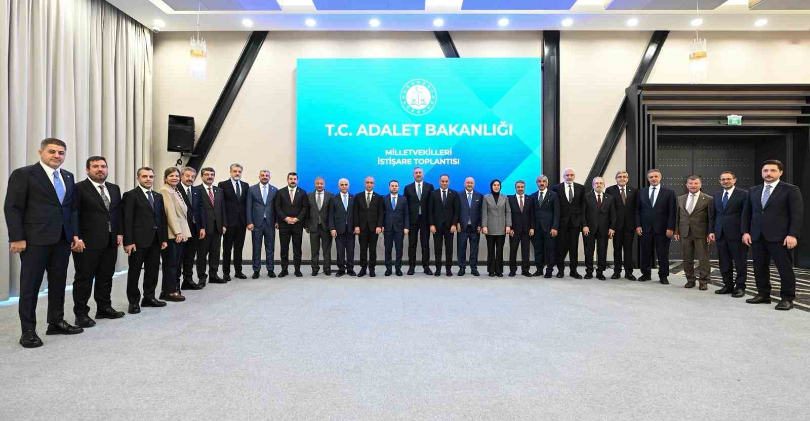 bakan gurlek terorsuz turkiye sureci sahada cok olumlu yansimasi var 0 KCTNd12w