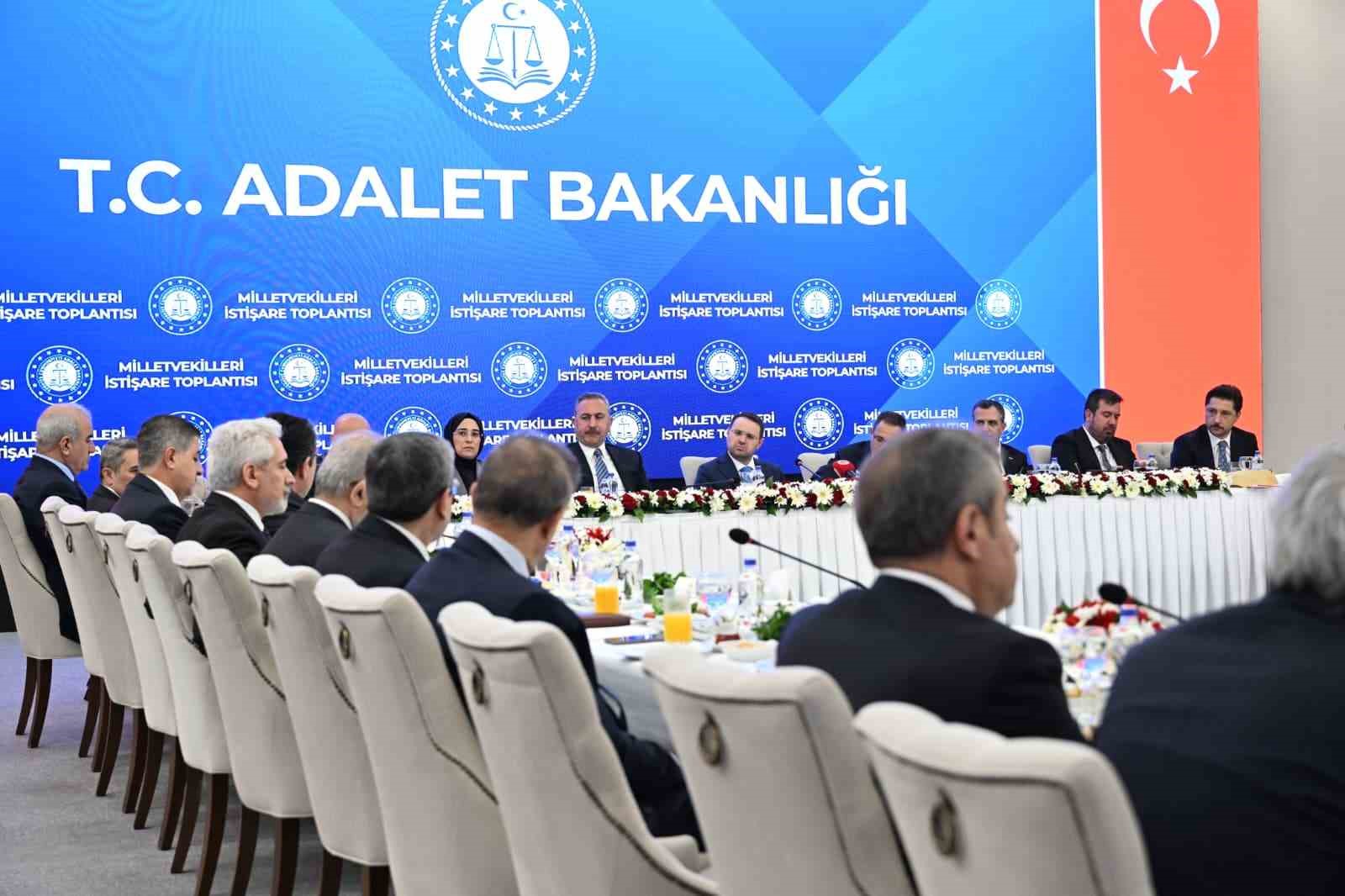 bakan gurlek terorsuz turkiye sureci sahada cok olumlu yansimasi var 3 XdTHBONy