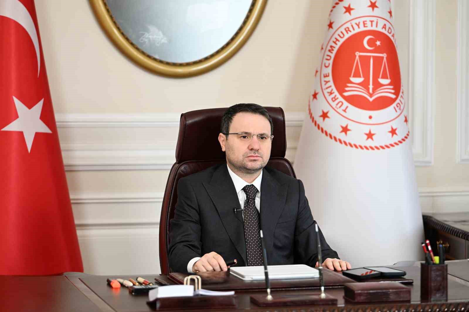 bakan gurlek ticari davalarin en kisa surede sonuca baglanmasi icin calismalarimizi kesintisiz surdurecegiz 0 zfa5KiIg