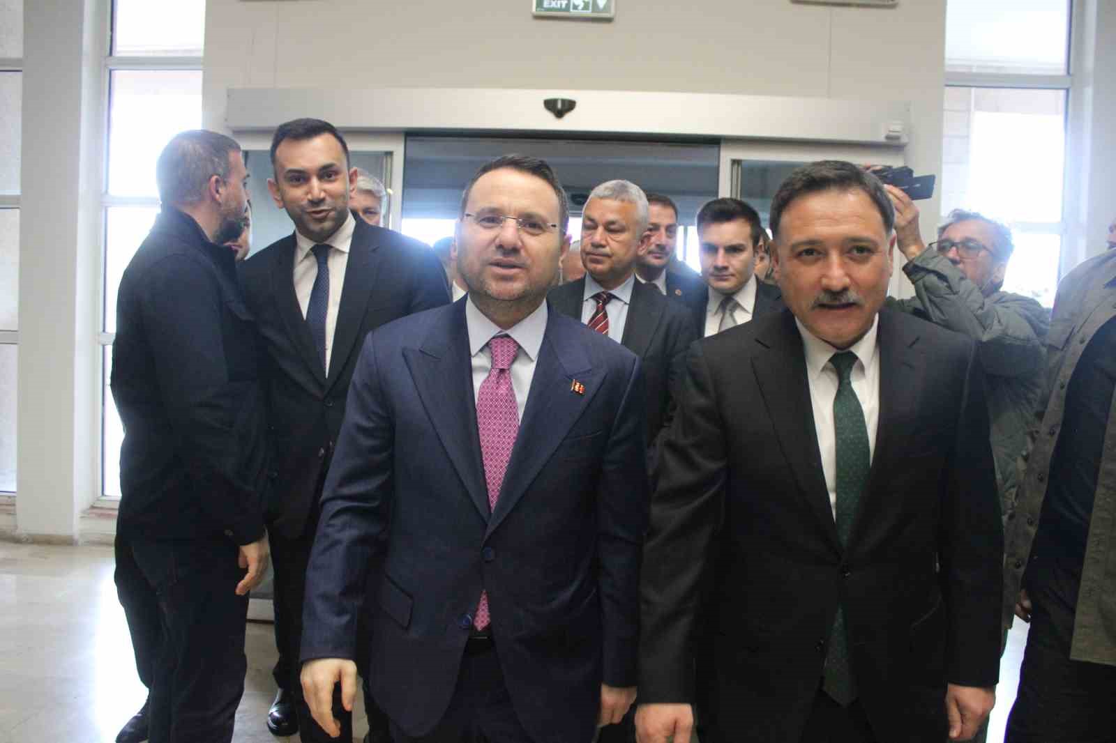 bakan gurlek ucu nereye dokunursa dokunsun devletimizin demir yumrugunu indiriyoruz 1 GmSMpZ7P