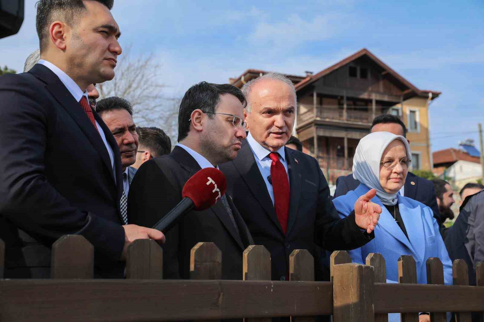 bakan gurlekten konuralpe ovgu dolu sozler her vatandasimiz konuralpi gormeli 3