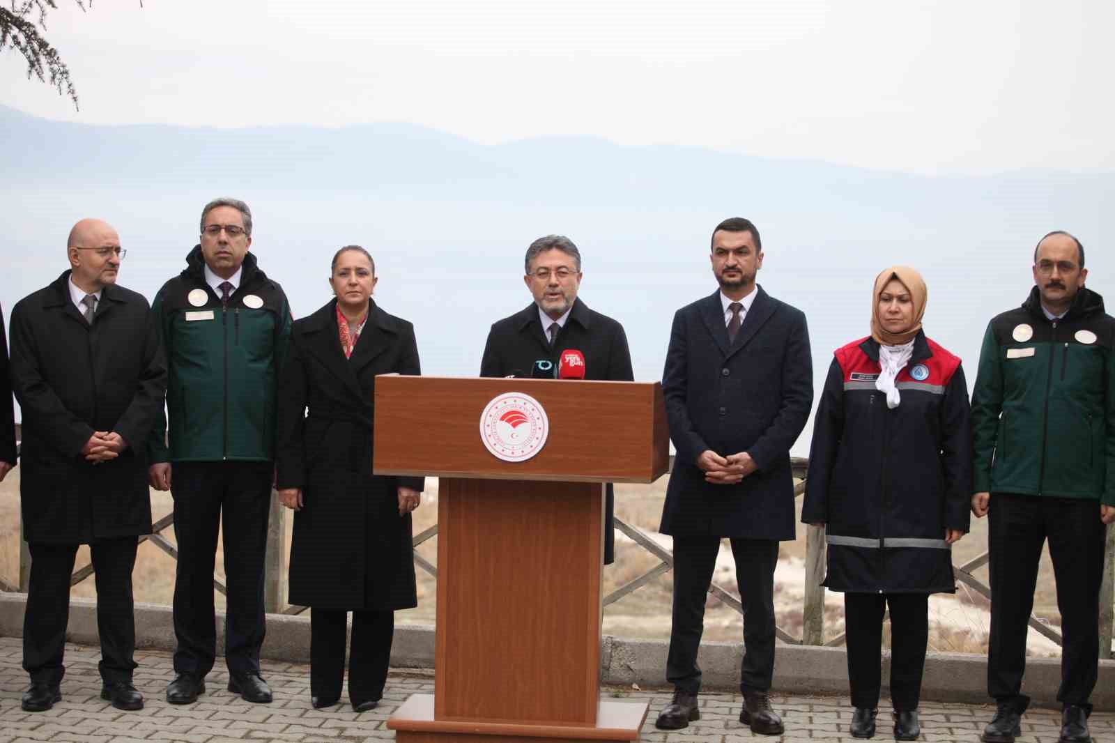 bakan ibrahim yumakli burdur golunde yilda 66 milyon metrekup su acigi meydana geliyor 1 iZQzTbwR