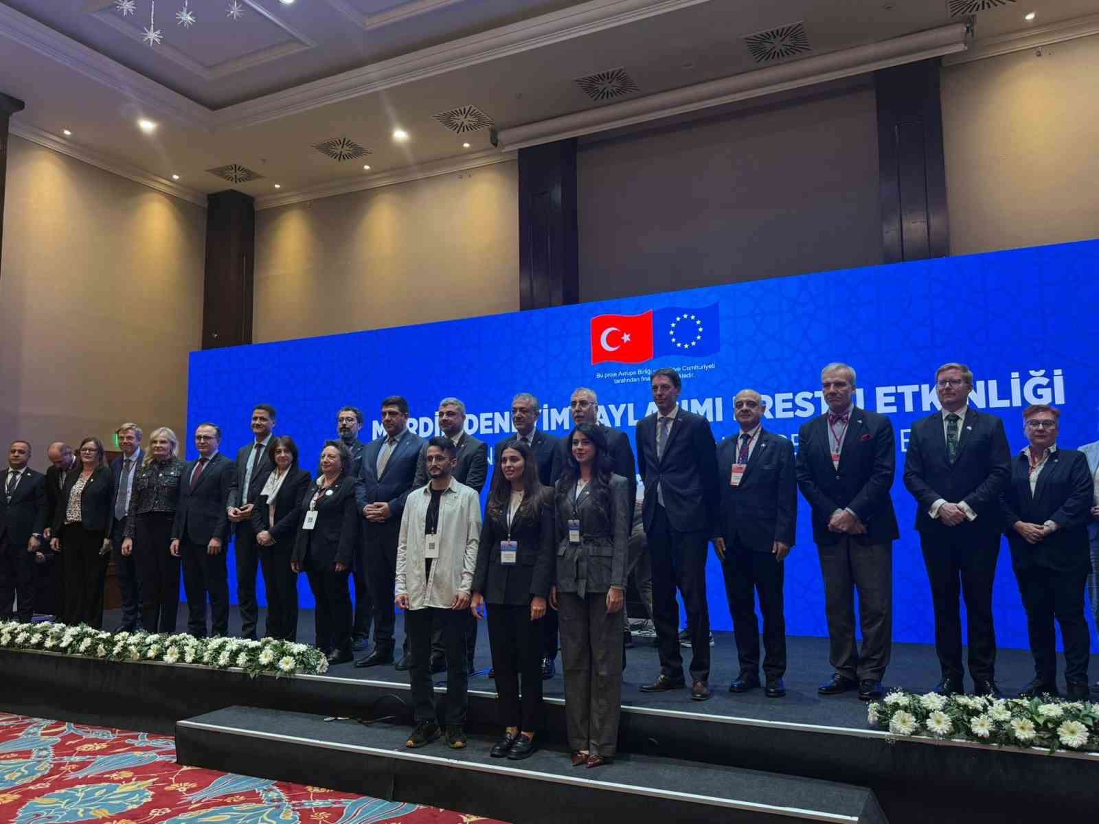 bakan isikhan 1 milyar euroluk finansmanla 75 ilde bin 200 proje uygulandi 1 GDQLTaMw