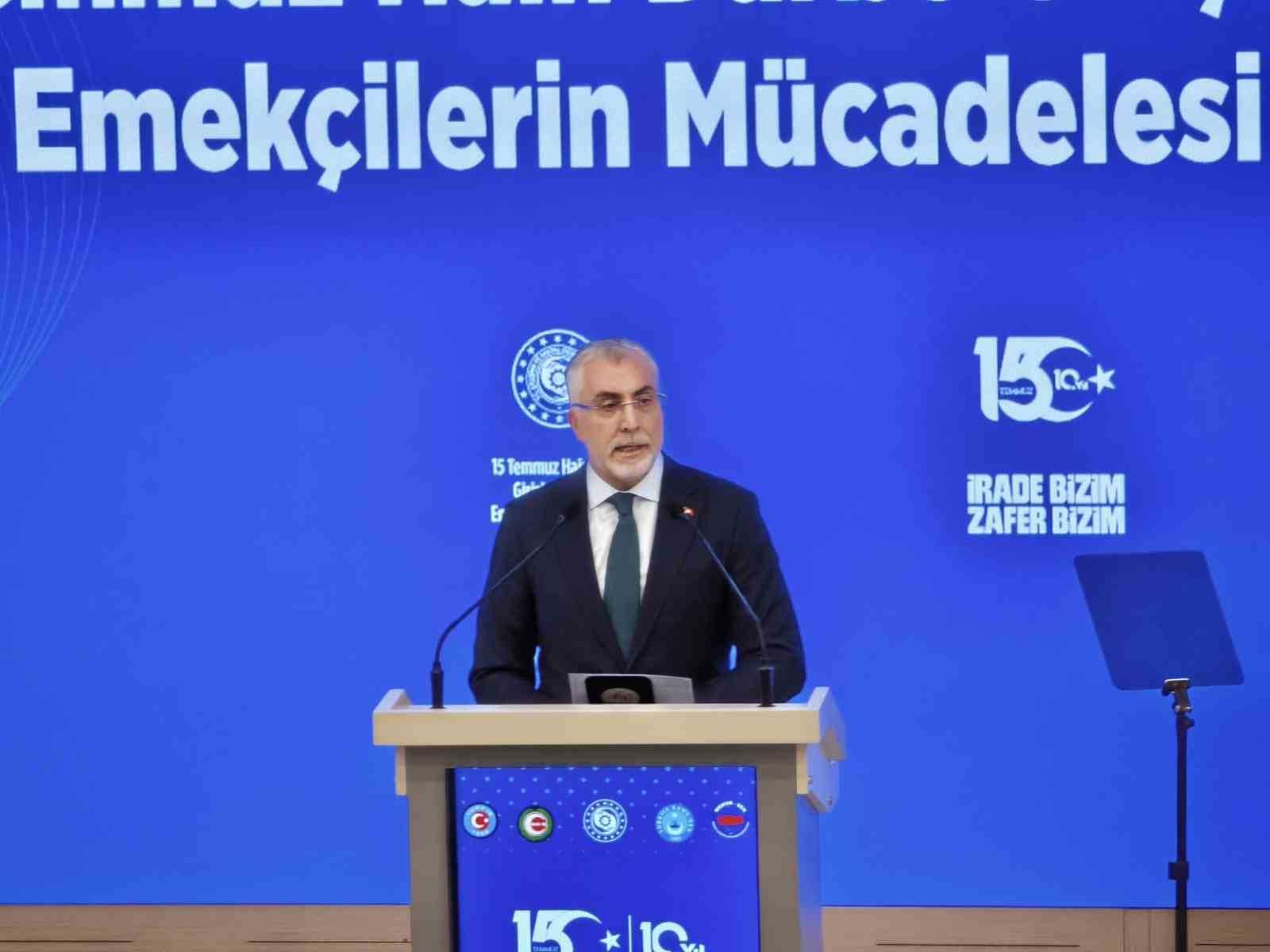 bakan isikhan 15 temmuz gecesi sendikalarimizin sergiledigi tavir da demokrasi tarihimiz acisindan son derece 4OeA612E