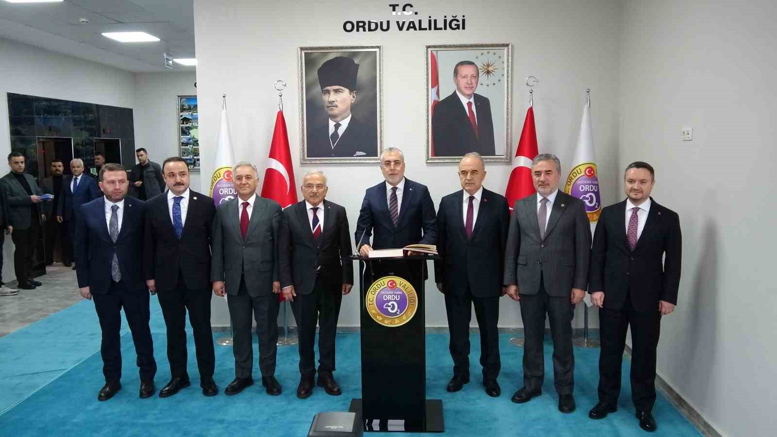 bakan isikhan 500 bin konut projesi turkiye tarihinde simdiye kadar atilmis en buyuk adim 1zeeXEDS