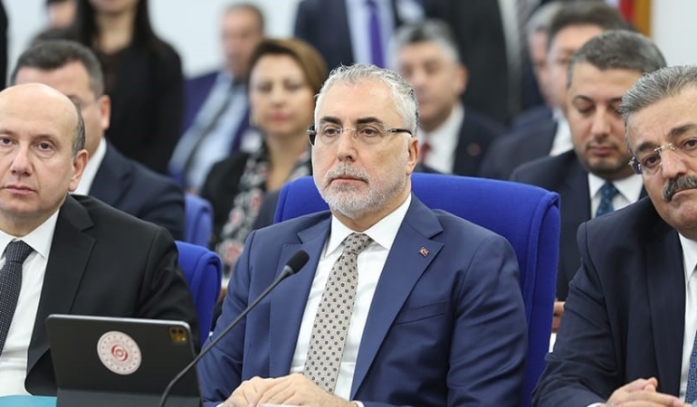 bakan-isikhan-asgari-ucrette-herkesin-mutabik-kaldigi-bir-tutarda-uzlasilacagini-umit-ediyoruz-KsRJ2Qc1.jpg
