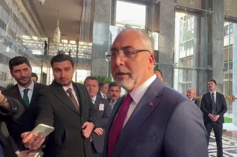 bakan isikhan asgari ucrette rakam konusmak icin daha cok erken 0 l8lVPDuc