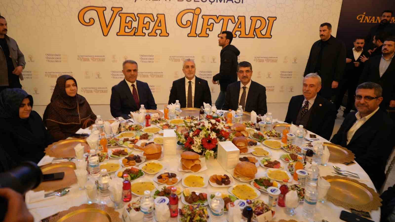 bakan isikhan batmana 2002den bu yana 12 milyar tl tesvik sagladik 1 86U1Iv4e