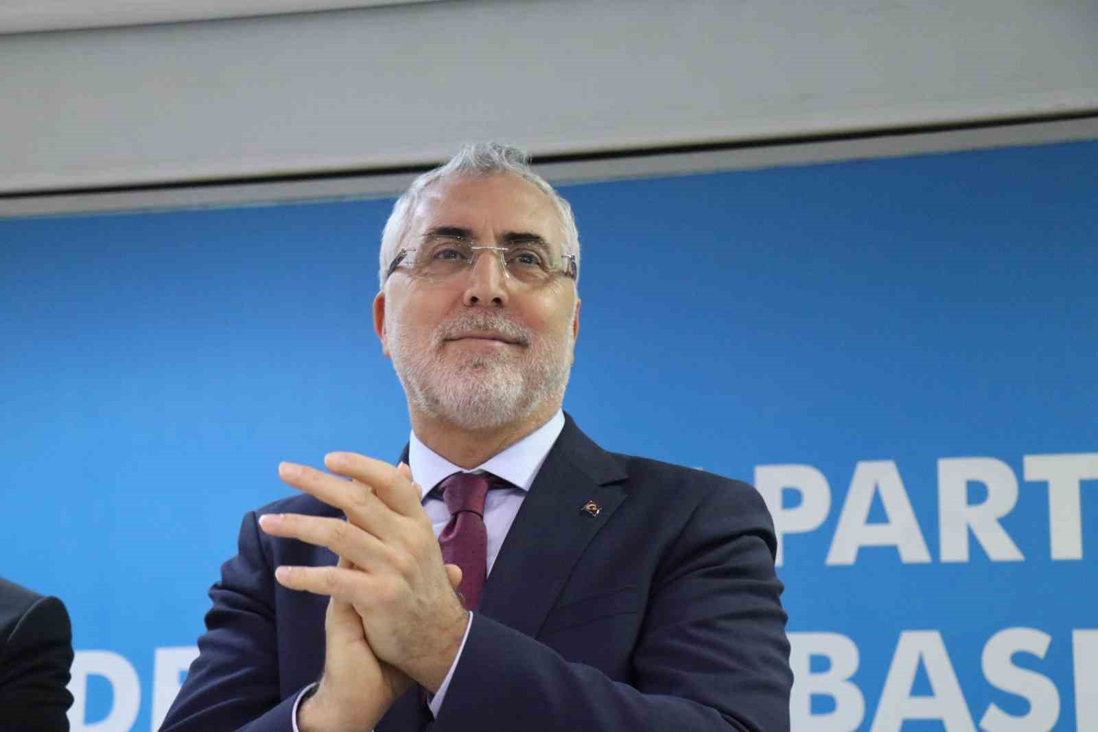 bakan isikhan devlet olarak turkiyeyi risklerden korumak icin her turlu tedbiri aliyoruz 0 8CwXIH1e