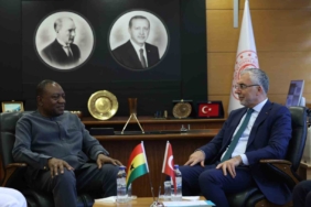bakan-isikhan-gana-calisma-isler-ve-istihdam-bakani-pelpuo-ile-bir-araya-geldi-eQzScKPB.jpg