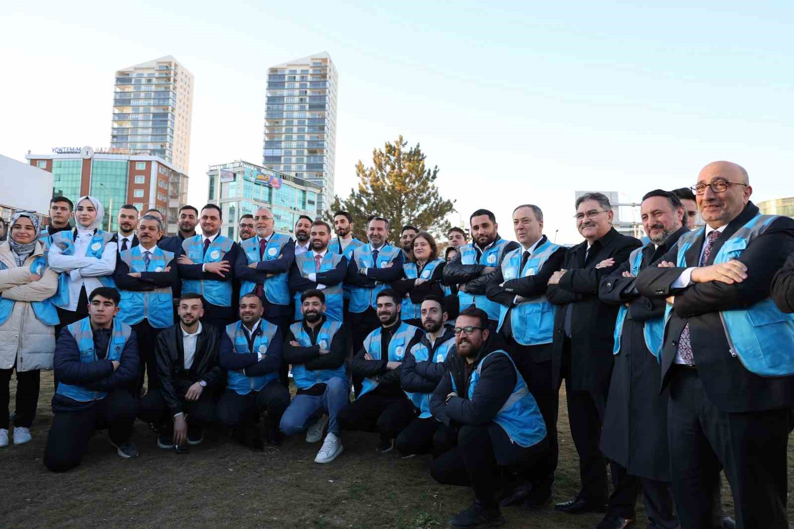 Bakan Işıkhan: "Genç ve kadın işsizlik oranı 13 yılın en düşük seviyesine inmiştir" 5 bakan isikhan genc ve kadin issizlik orani 13 yilin en dusuk seviyesine inmistir 1