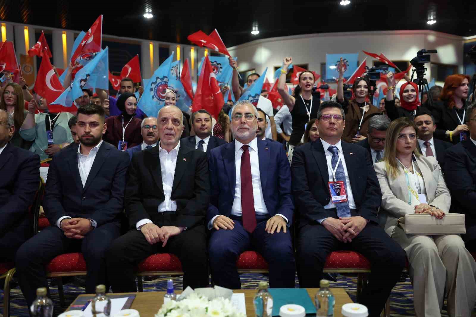 Bakan Işıkhan: "Gençlerimizin dijital bağımlılık konusuna dikkatle eğilmesi gerektiğini düşünüyorum" 5 bakan isikhan genclerimizin dijital bagimlilik konusuna dikkatle egilmesi gerektigini dusunuyorum 1