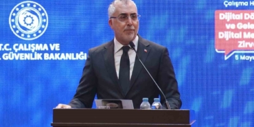 bakan-isikhan-hedefimiz-teknolojiyi-milletimizin-gelecegine-hizmet-eden-unsur-haline-getirmektir-4rO6TGTP.jpg