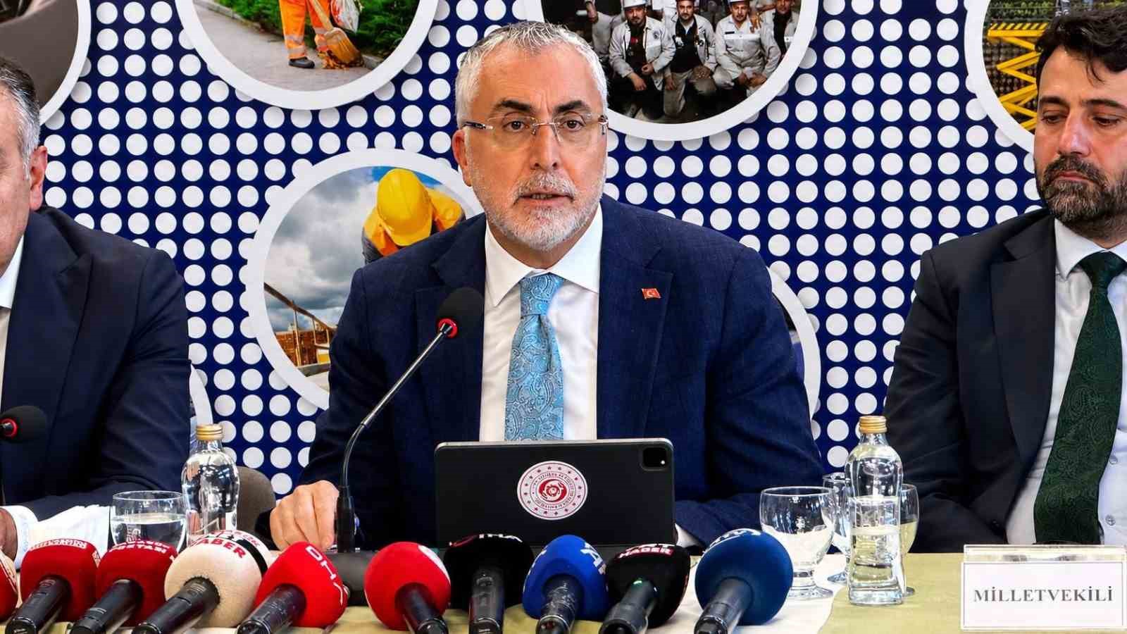 Bakan Işıkhan iş dünyasına müjdeyi Karabük’ten verdi: 51 milyar liralık destek açıklaması 5 bakan isikhan is dunyasina mujdeyi karabukten verdi 51 milyar liralik destek aciklamasi 1 2zz9Q6hm