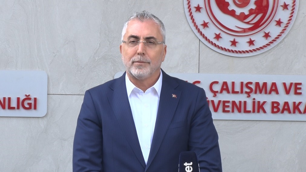 bakan isikhan iscilerimizin taleplerini dileklerini komisyona yansitacagim 1 jIXSpISL