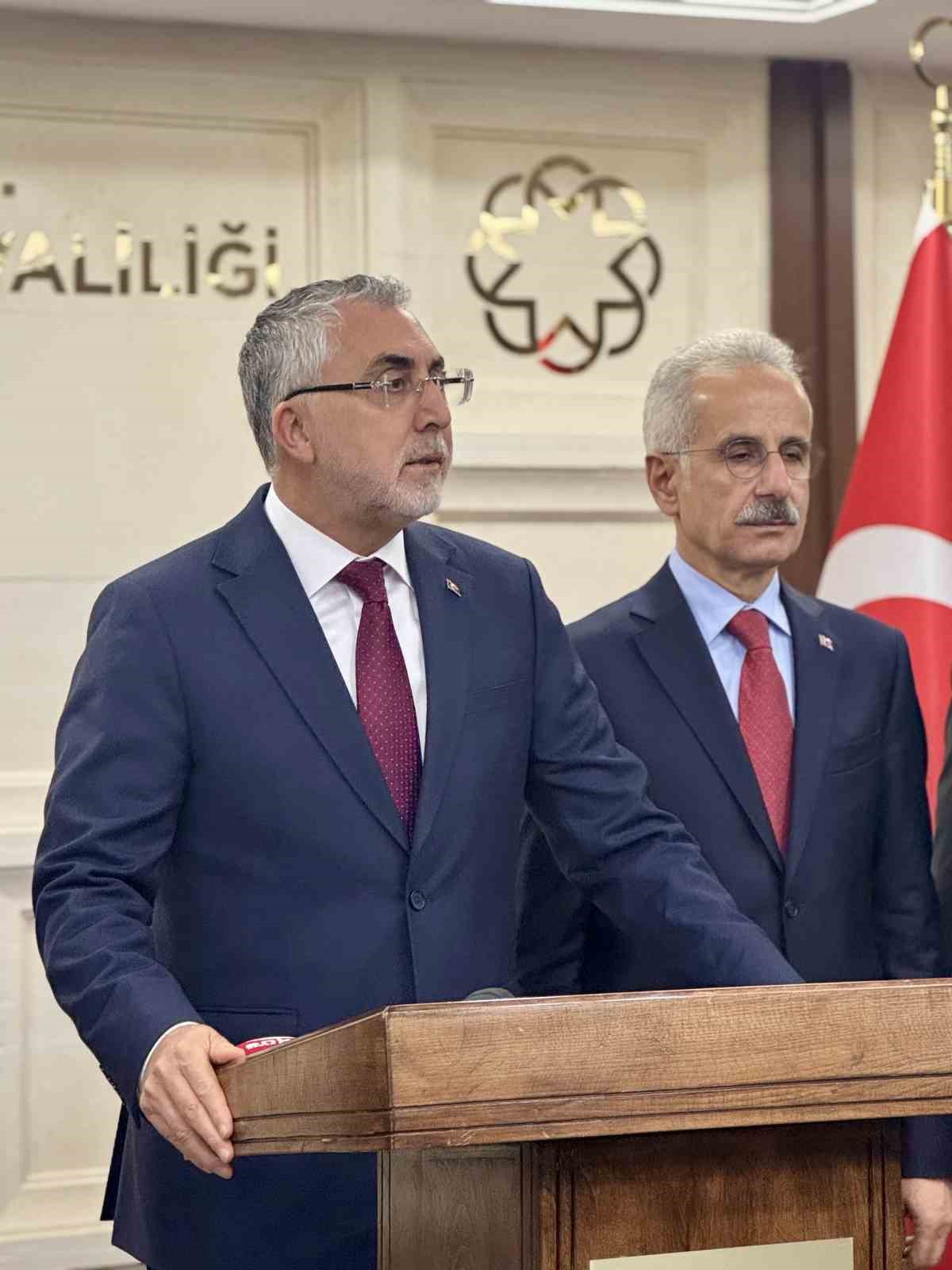 Bakan Işıkhan: "İşsizlik oranımız geçen aya göre 0,1 puan azalarak yüzde 8,5 oldu" 6 bakan isikhan issizlik oranimiz gecen aya gore 01 puan azalarak yuzde 85 oldu 2 DeVUO2w8