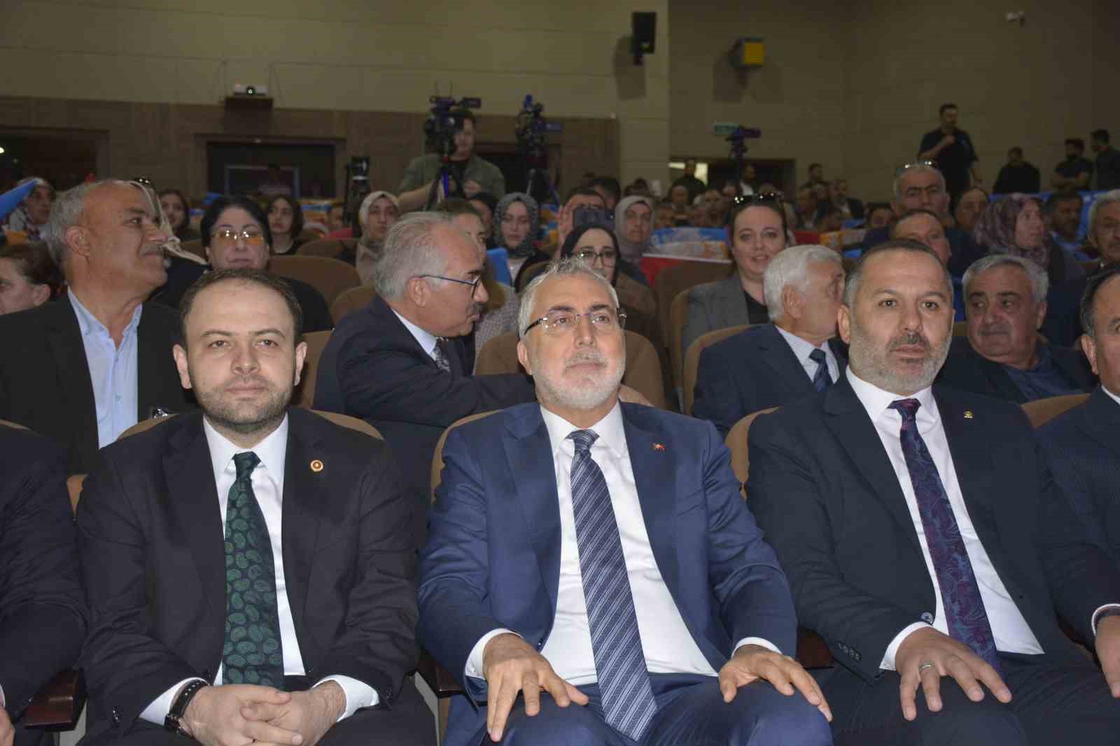 bakan isikhan kalkinma yerelden baslar 2 d2Yggv9X