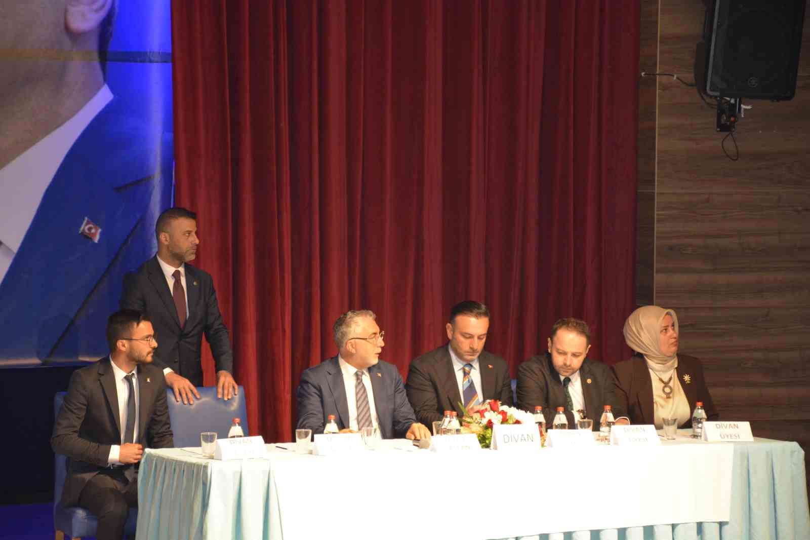 bakan isikhan kalkinma yerelden baslar 3 XOzmwR5H