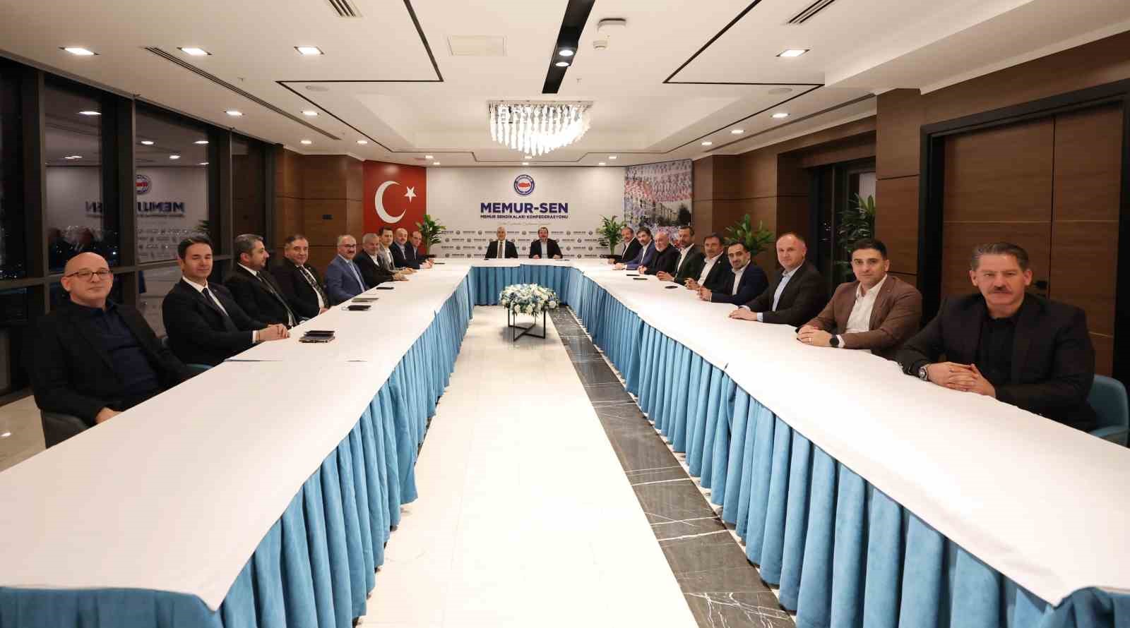 Bakan Işıkhan, Memur-Sen’i ziyaret etti 6 bakan isikhan memur seni ziyaret etti 2 a13sWgZf