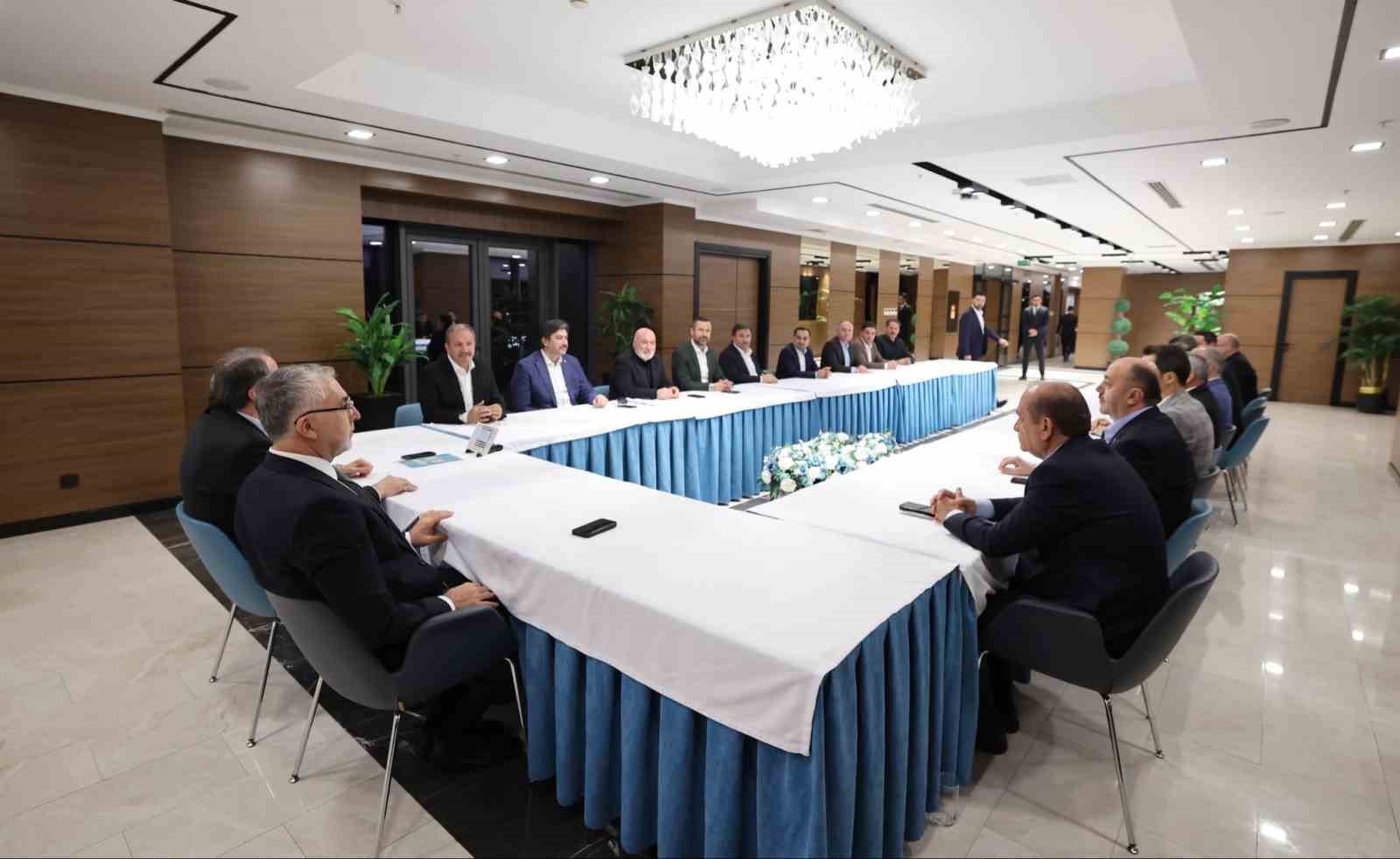 Bakan Işıkhan, Memur-Sen’i ziyaret etti 7 bakan isikhan memur seni ziyaret etti 3 Wdlc8pRl