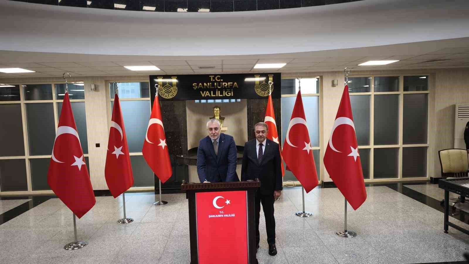 bakan isikhan sanliurfada 1 srIV7DRS