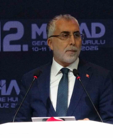bakan-isikhan-son-23-ceyrektir-istikrarli-buyumemizi-surduruyoruz-b2pejK4j.jpg