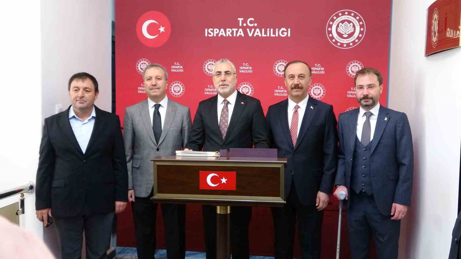 bakan isikhan turkiye 2026 yilinda kadin istihdamini en fazla artiran ulke oldu 1 Ifl1vTnn