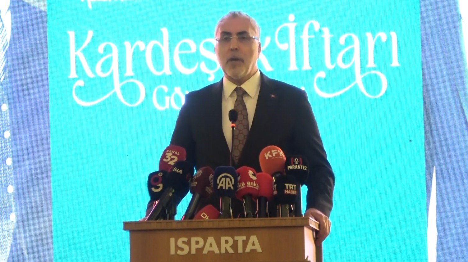 bakan isikhan turkiye 2026 yilinda kadin istihdamini en fazla artiran ulke oldu 6 S9QuF1RY