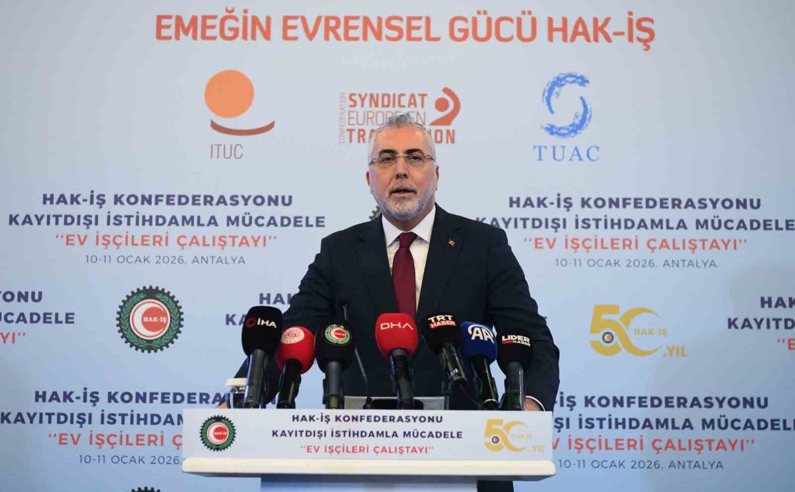 bakan isikhan ulkemizde ev hizmetlerinde calisanlar 4857 sayili is kanununun kapsami disinda tutulmustur 0 OZMD53q9