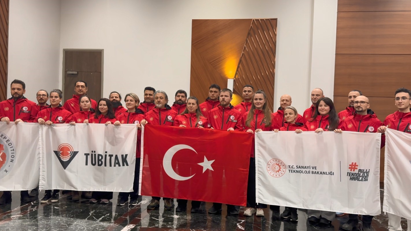 bakan kacir 17 bilim insani antarktikada ozellikle iklim degisikligine yonelik nitelikli arastirmalar gerceklestirecekler 0 ILc25Mdc