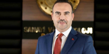 bakan-kacir-191-osbde-217-milyon-metrekarelik-bin-927-yatirim-yeri-icin-5-bin-Gi1C3FHy.jpg