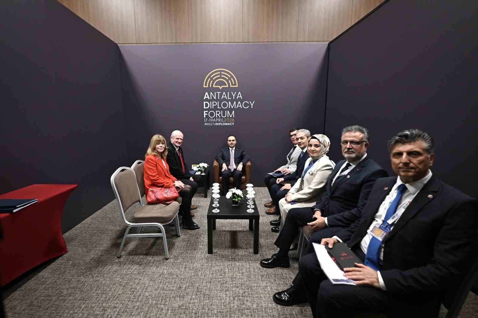 Bakan Kacır, 5. Antalya Diploması Forumu’nda çeşitli ülkelerden üst düzey isimlerle bir araya geldi 9 bakan kacir 5 antalya diplomasi forumunda cesitli ulkelerden ust duzey isimlerle bir araya geldi 6c9QEZc1