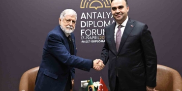 bakan-kacir-5-antalya-diplomasi-forumunda-cesitli-ulkelerden-ust-duzey-isimlerle-bir-araya-geldi-CMO9yFXw.jpg