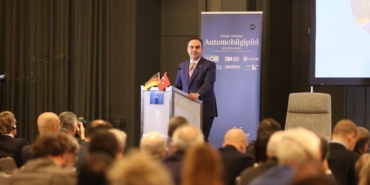 bakan-kacir-alman-firmalarini-turkiyenin-sundugu-guclu-yatirim-zeminine-davet-ediyoruz-wVM36gWI.jpg