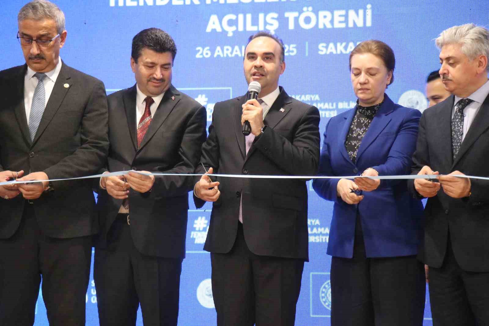 bakan kacir askeri insansiz hava araci uretiminde dunya lideri olduk 1 RgE6FUC6