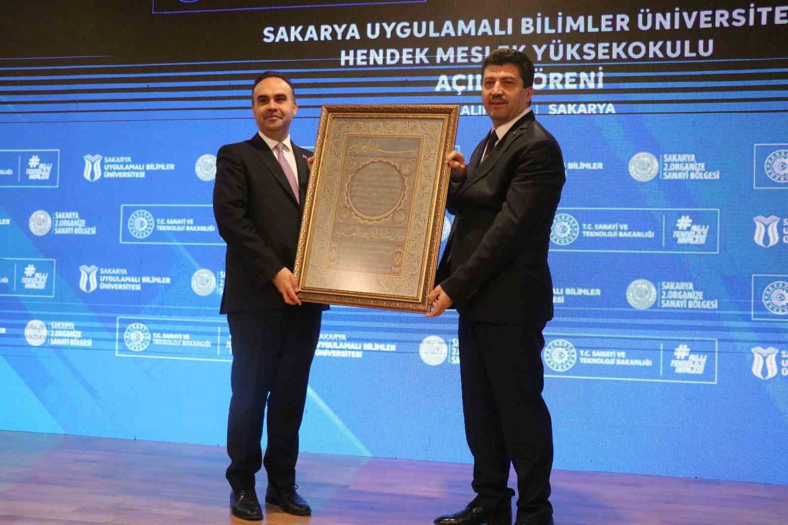 bakan kacir askeri insansiz hava araci uretiminde dunya lideri olduk 3 G8KlO4tA