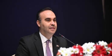 bakan-kacir-ceyhanda-kurdugumuz-endustri-bolgesini-onumuzdeki-donemde-entegre-kimya-sanayii-yatirimlarinin-adresi-yapacagiz-1eITlhLz.jpg