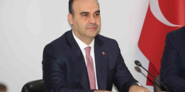 bakan-kacir-ihracatimizi-273-milyar-dolara-cikardik-MOCwXz4f.jpg