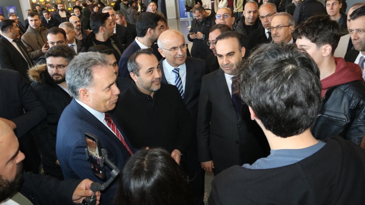 bakan kacir inonu universitesinde milli teknoloji atolyesinin acilisini yapti 4 VWnTrmGl